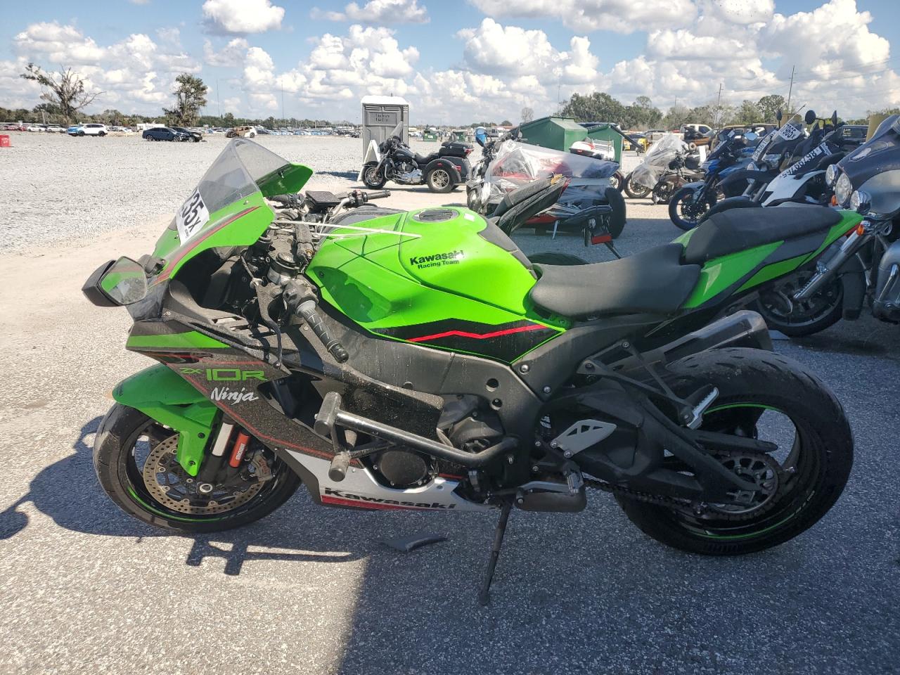 Lot #3305465120 2021 KAWASAKI ZX1002 M