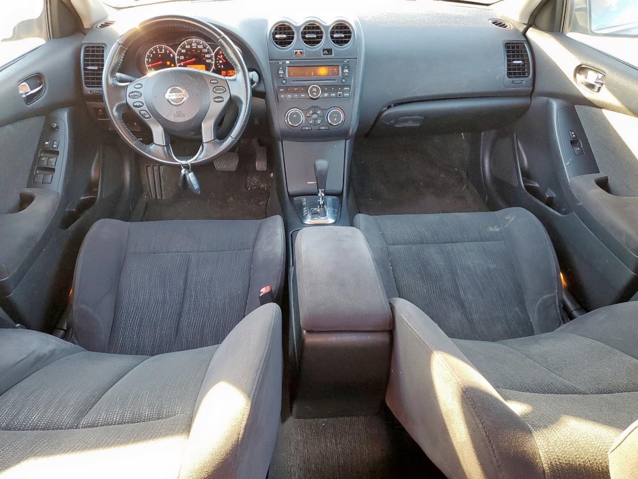NISSAN ALTIMA BASE