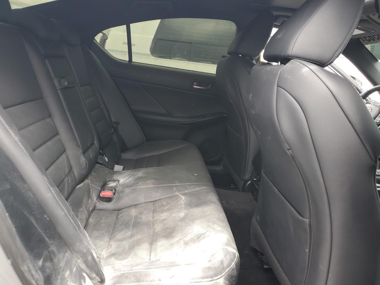 LEXUS IS 350 F SPORT DESIGN