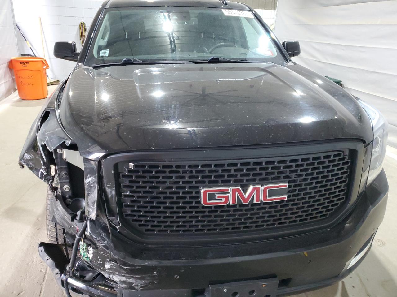 GMC YUKON K1500 SLT