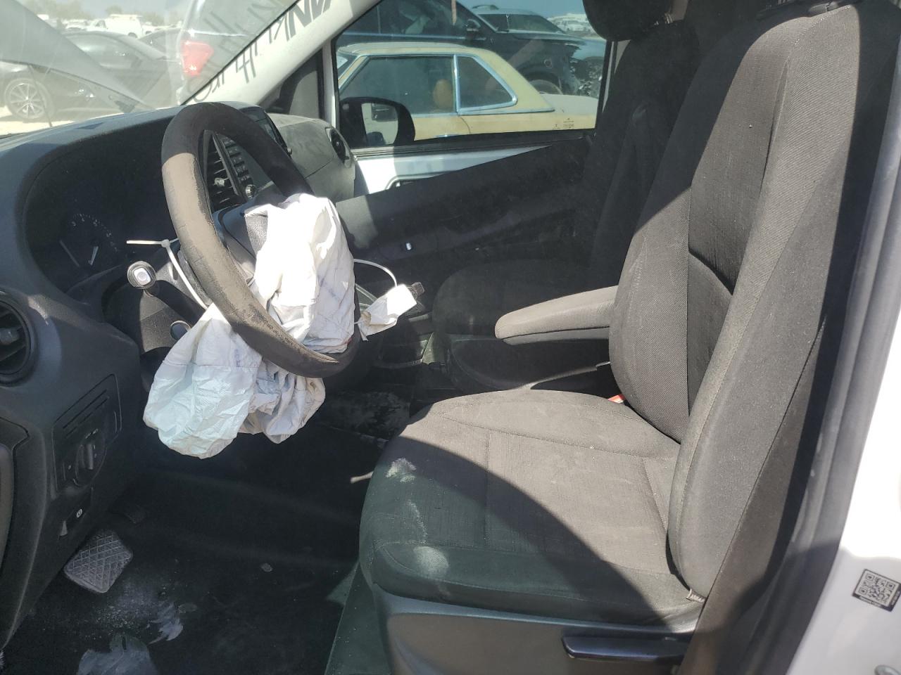 MERCEDES-BENZ METRIS