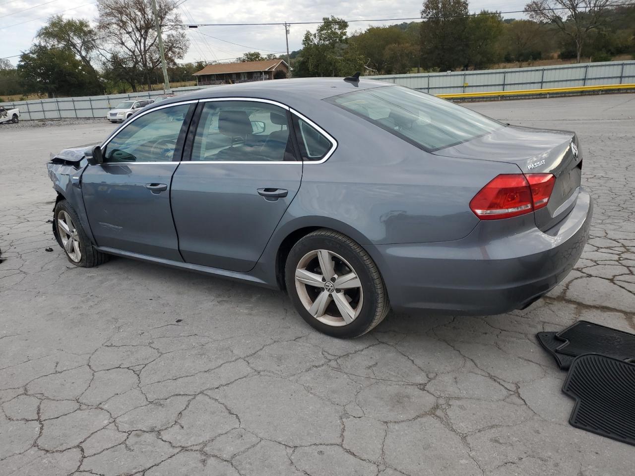 VOLKSWAGEN PASSAT S