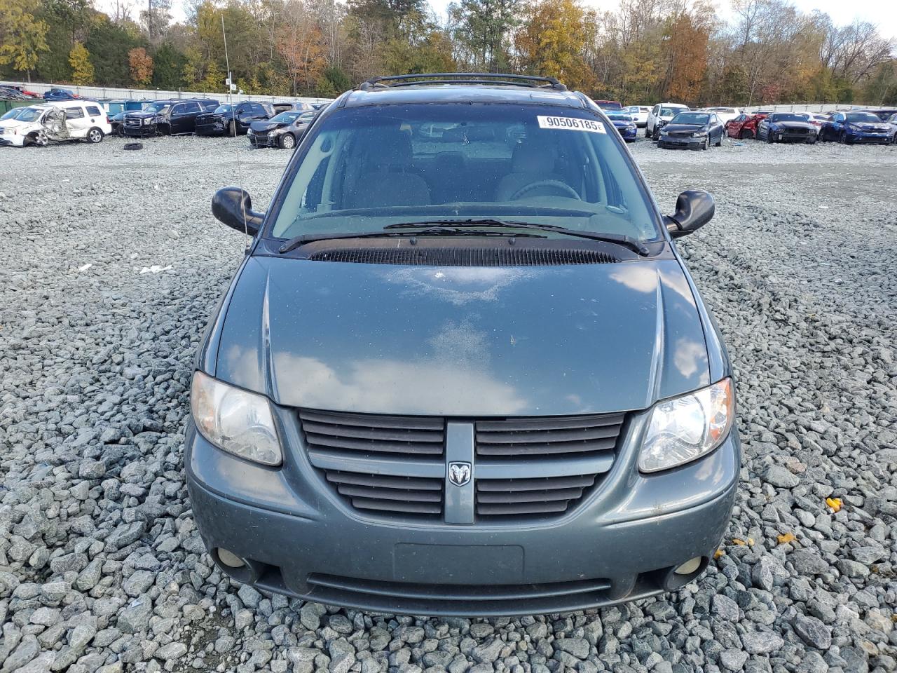 Lot #3290128283 2005 DODGE GRAND CARA