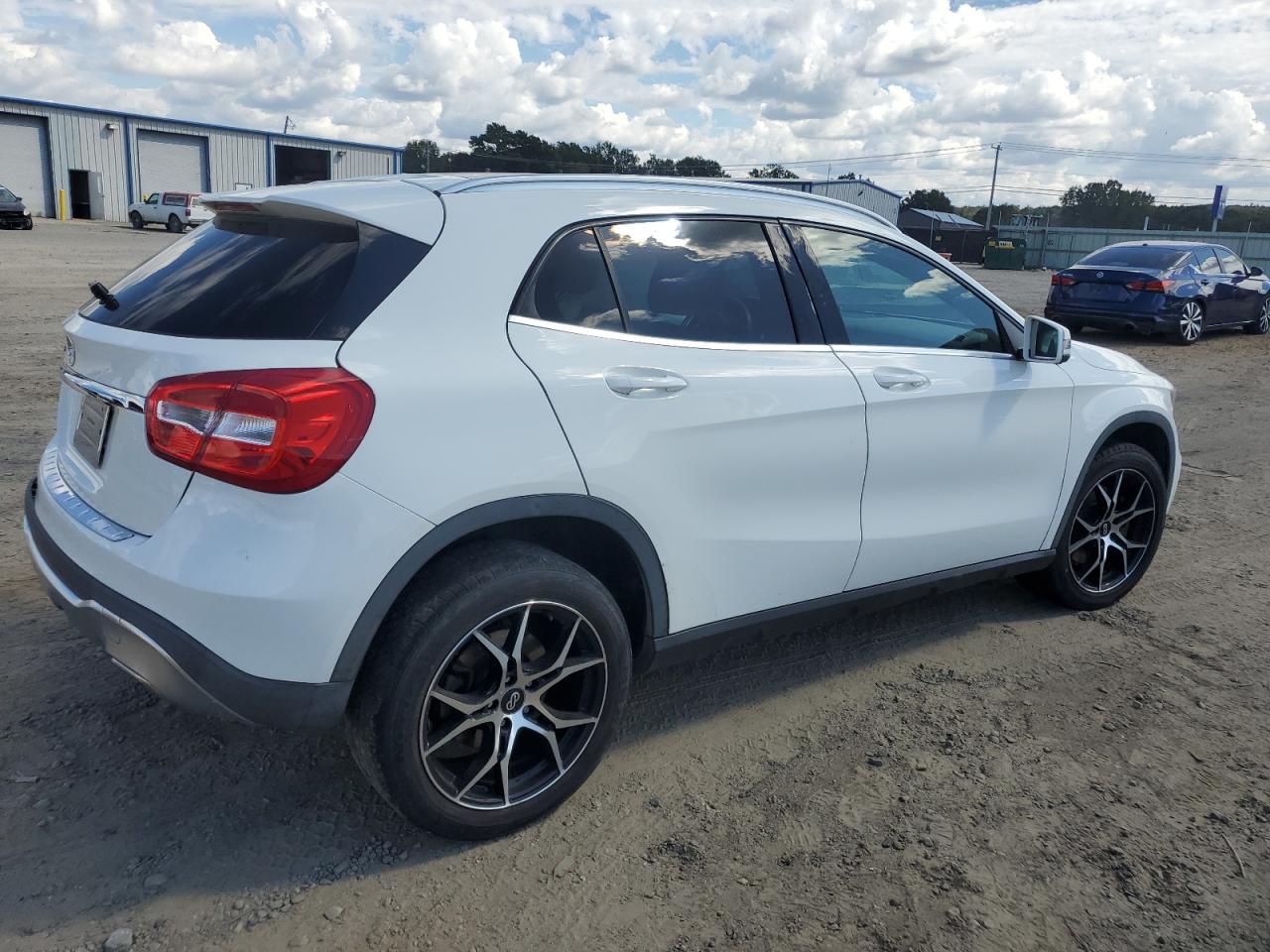 MERCEDES-BENZ GLA-CLASS 250