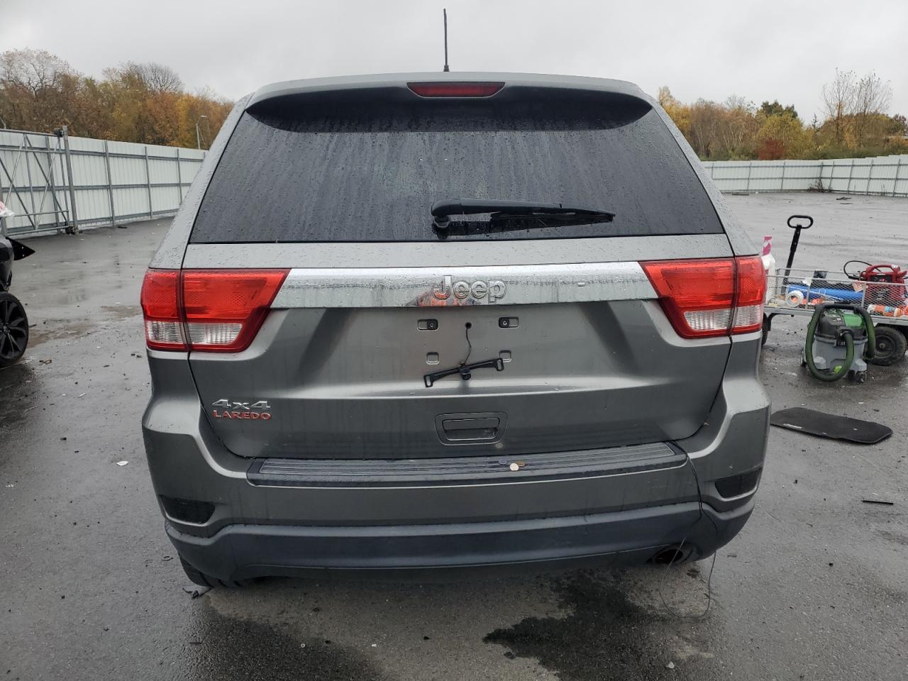 JEEP GRAND CHEROKEE LAREDO