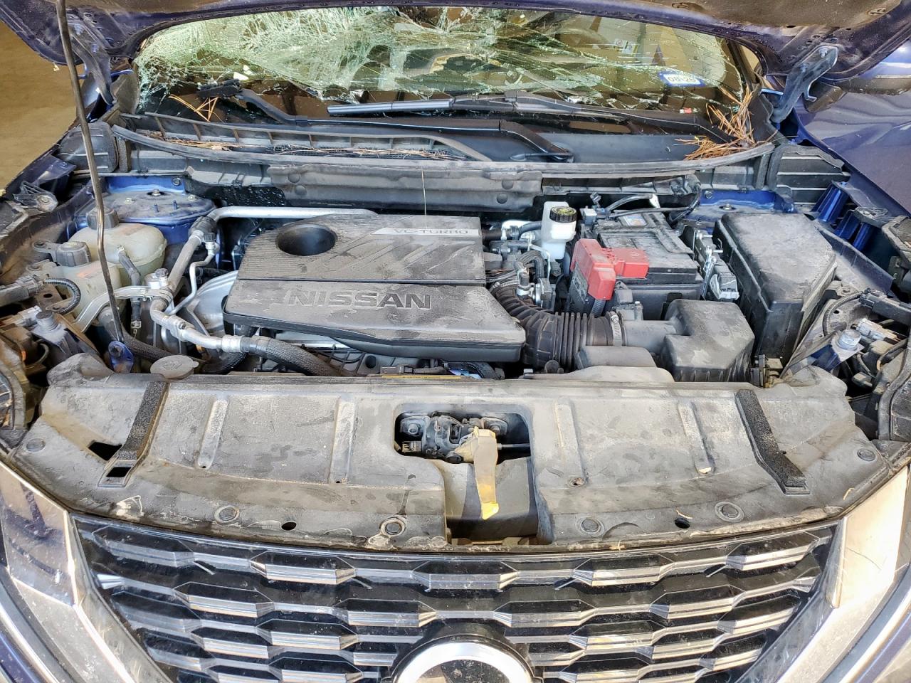 NISSAN ROGUE PLATINUM