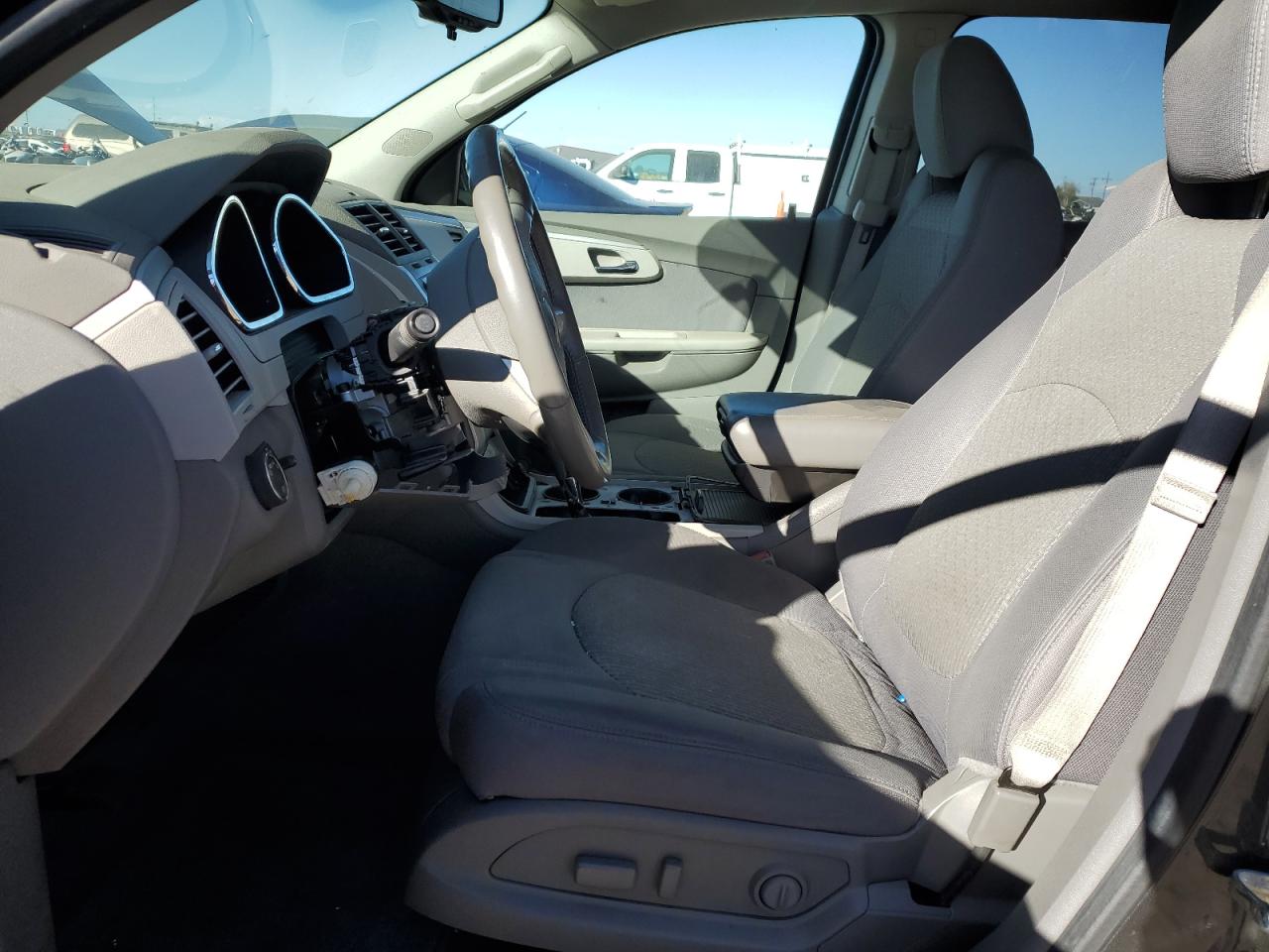 CHEVROLET TRAVERSE LS