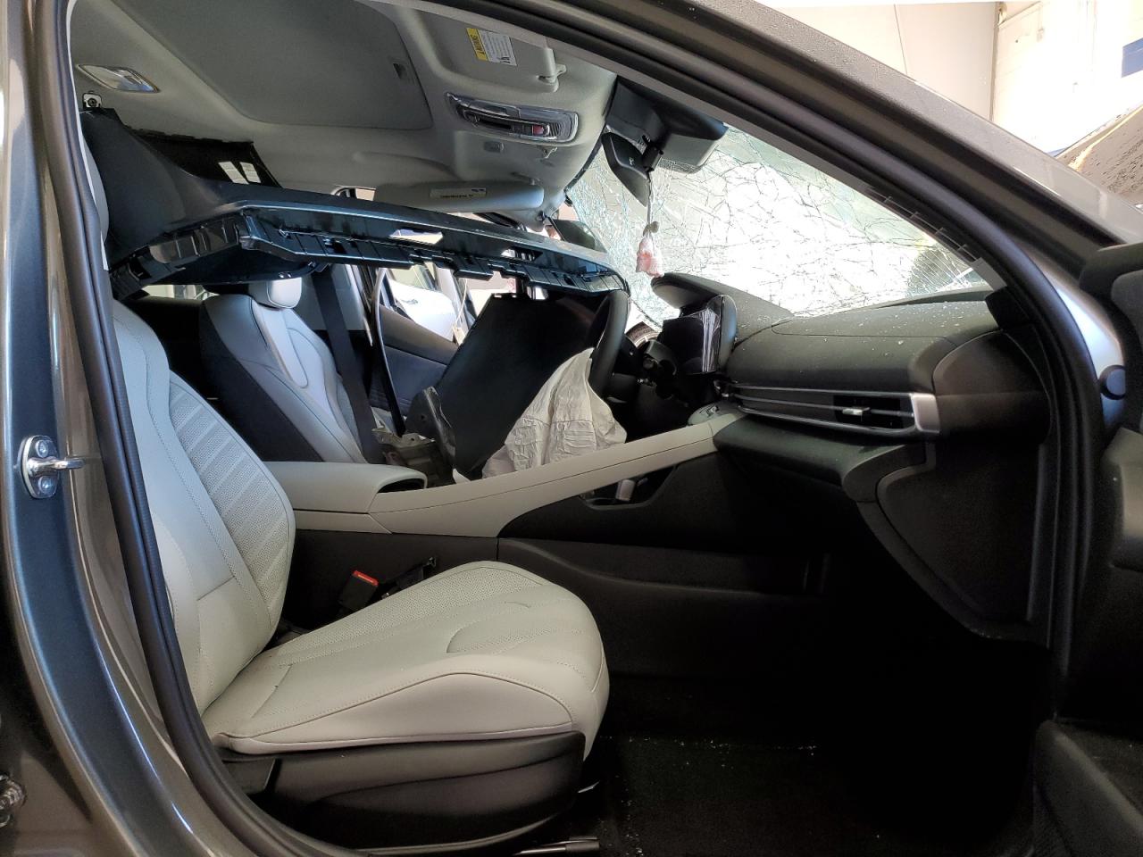 HYUNDAI ELANTRA LIMITED