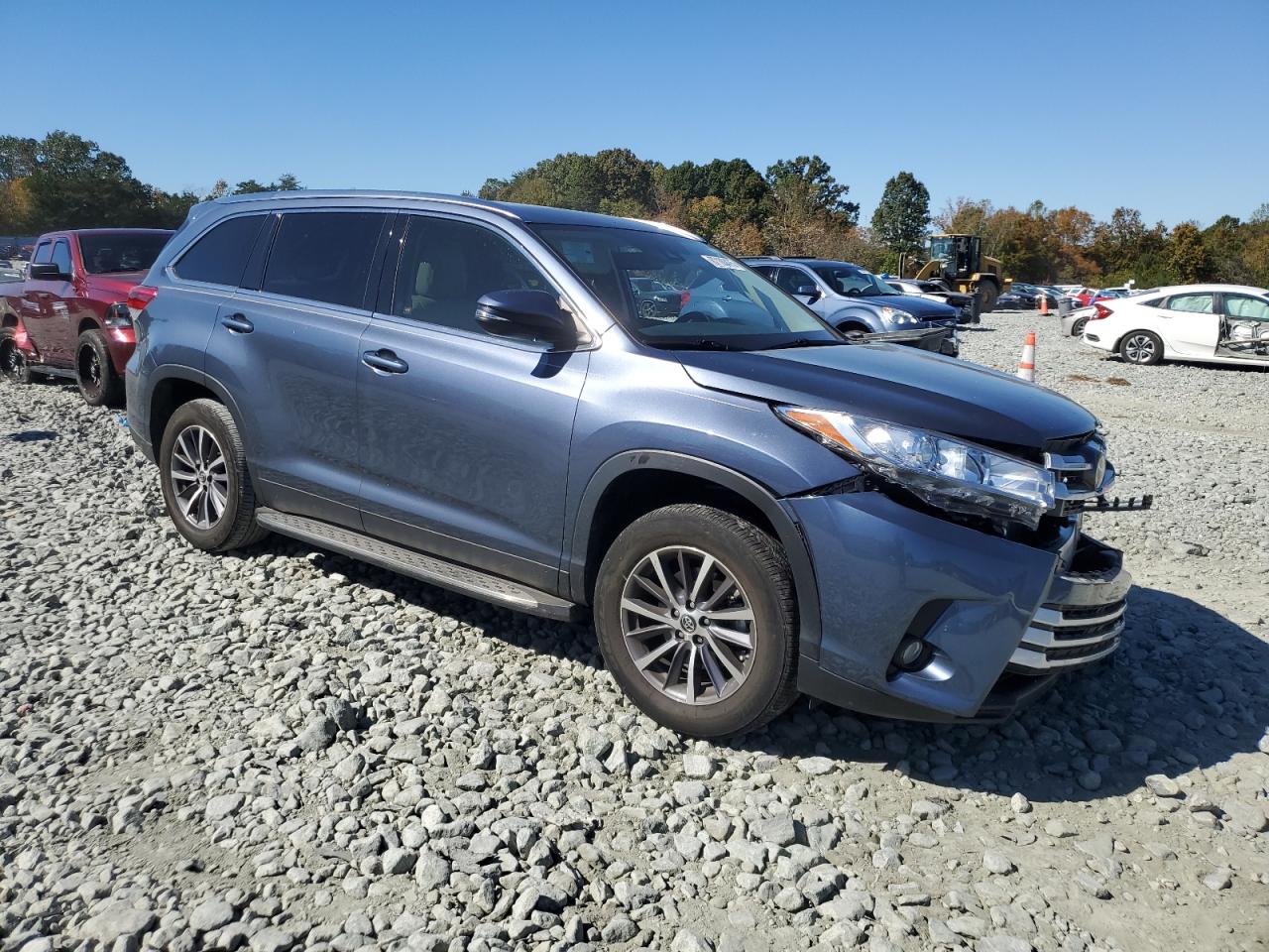 TOYOTA HIGHLANDER SE