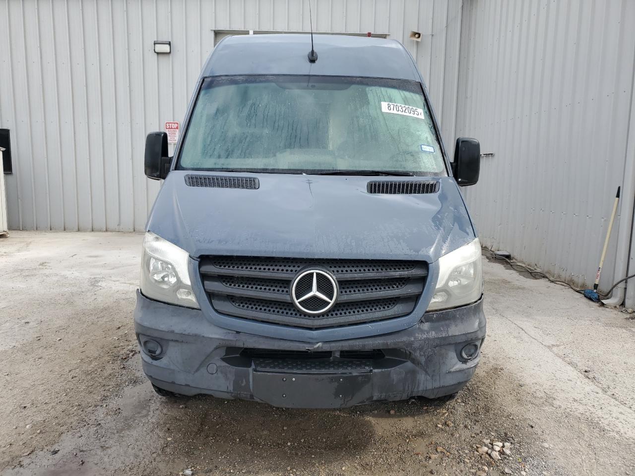 MERCEDES-BENZ SPRINTER 2500