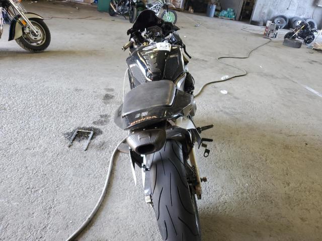 2005 HONDA CBR600 RR JH2PC370X5M200517