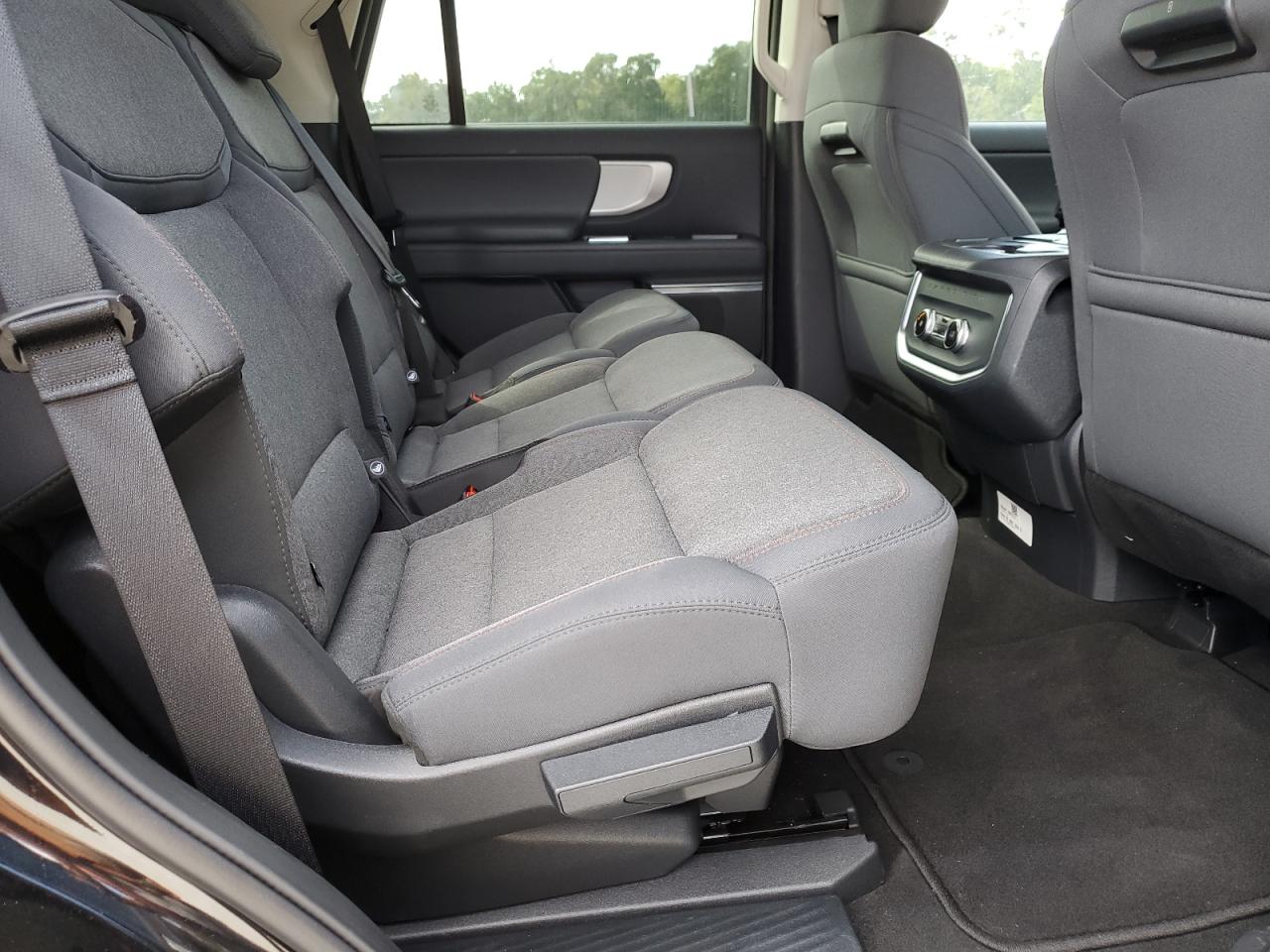 FORD EXPEDITION ACTIVE