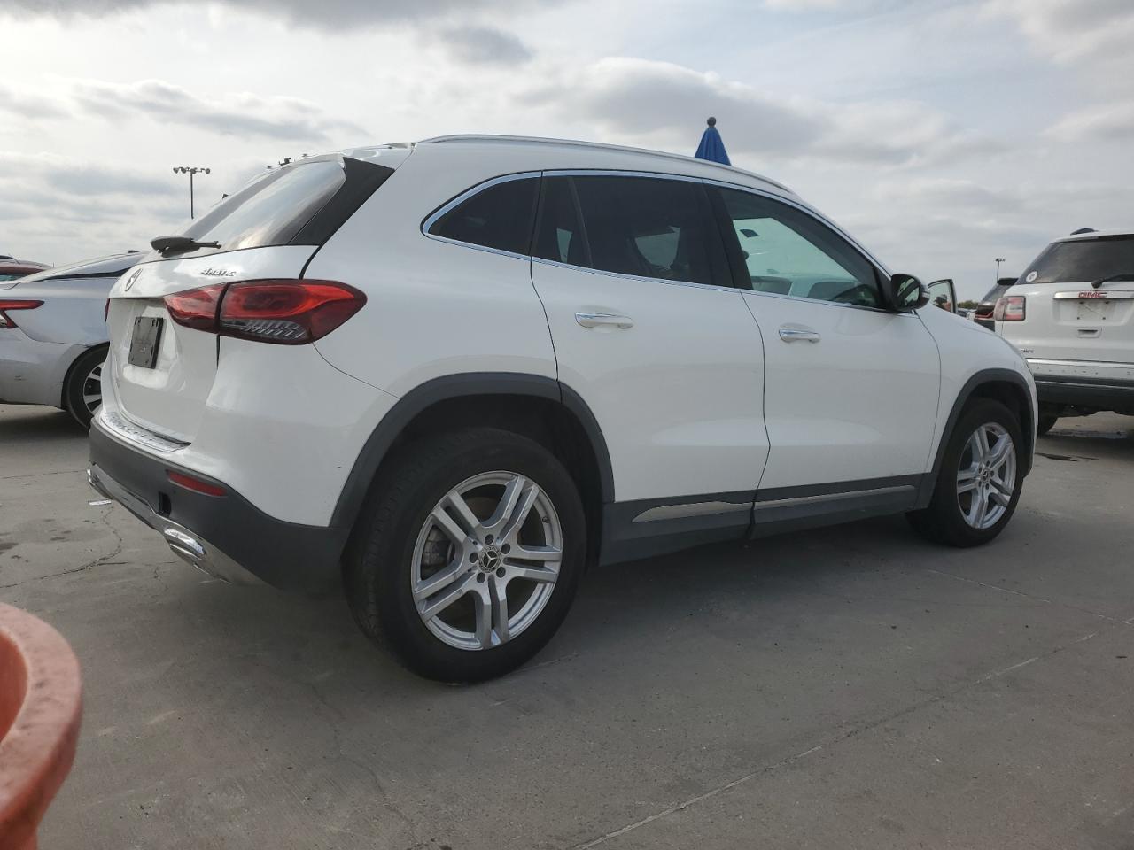 MERCEDES-BENZ GLA-CLASS 250 4MATIC