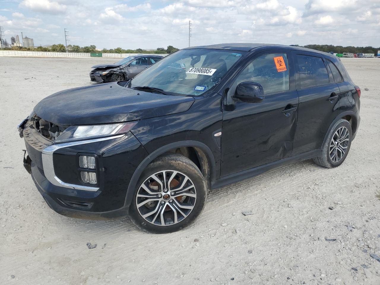 MITSUBISHI OUTLANDER ES