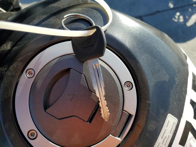 2022 HONDA CMX300 A #3291476931