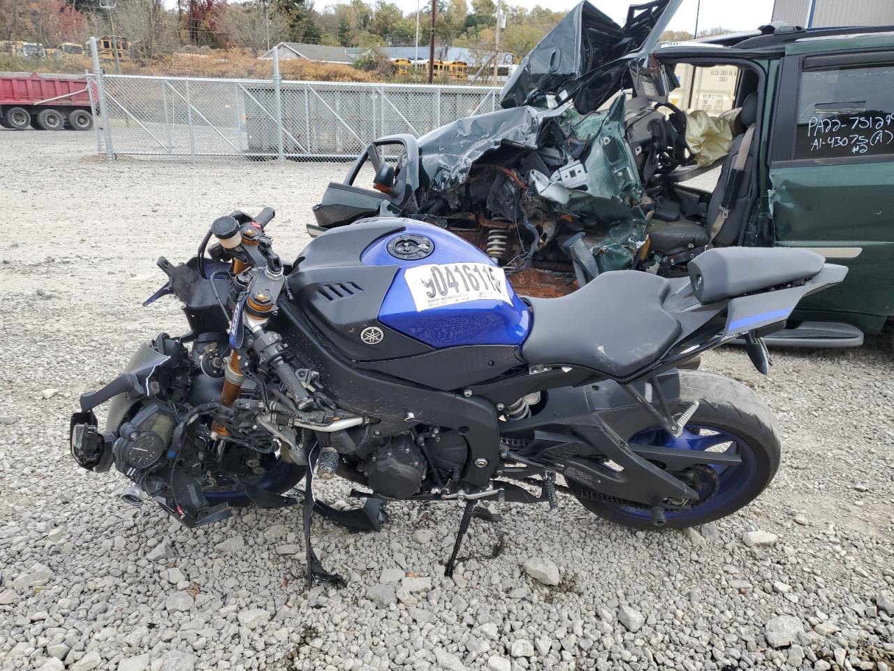 Lot #3283881442 2017 YAMAHA YZFR6