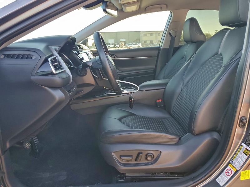 2018 TOYOTA CAMRY L - 4T1B11HK7JU085538