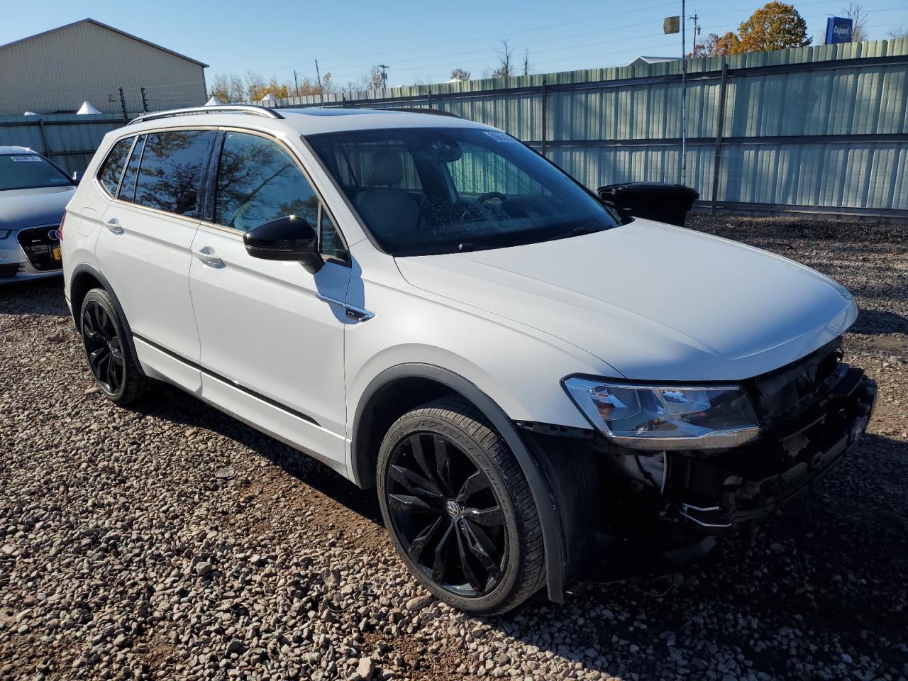 VOLKSWAGEN TIGUAN SE