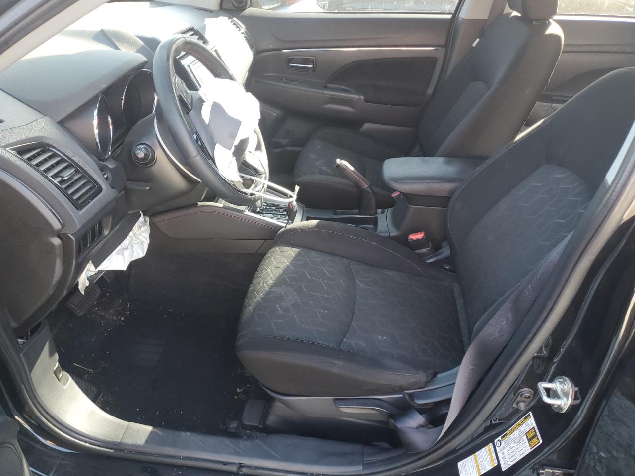 MITSUBISHI OUTLANDER ES