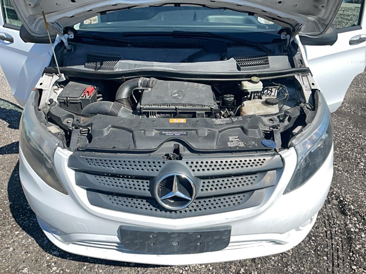 MERCEDES-BENZ METRIS