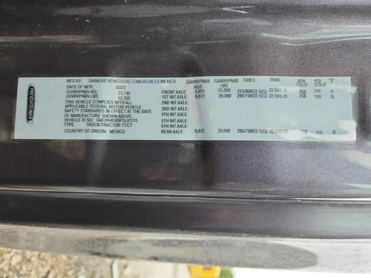 Lot #3301868981 2023 FREIGHTLINER CASCADIA 1