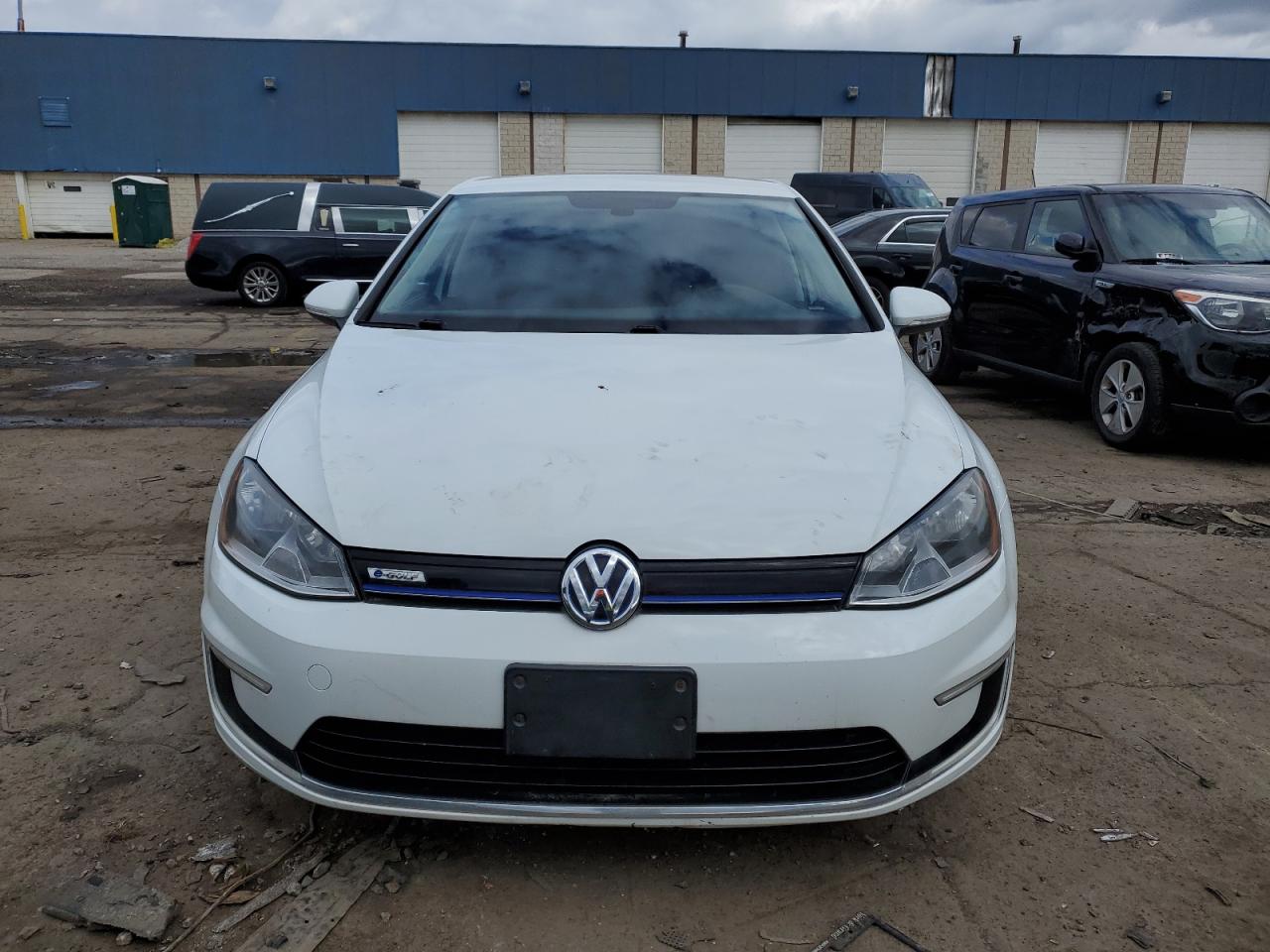 VOLKSWAGEN E-GOLF SE