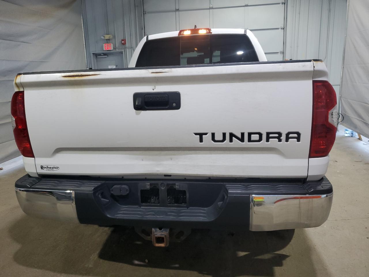 TOYOTA TUNDRA DOUBLE CAB SR