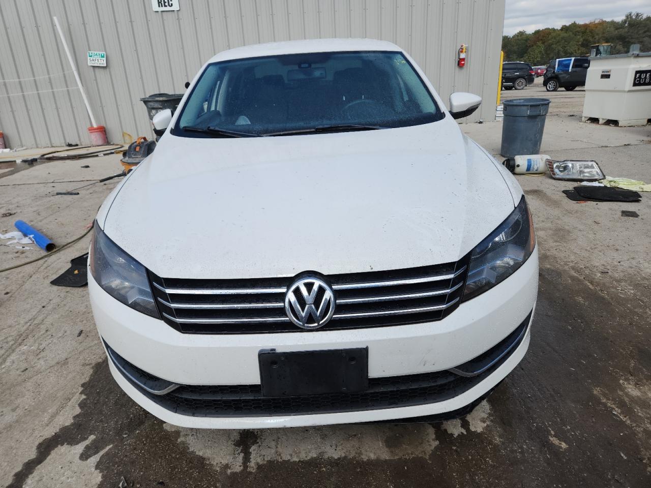 VOLKSWAGEN PASSAT SE