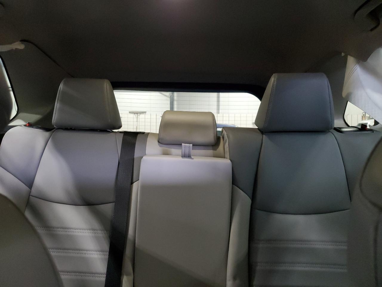 TOYOTA RAV4 XLE PREMIUM