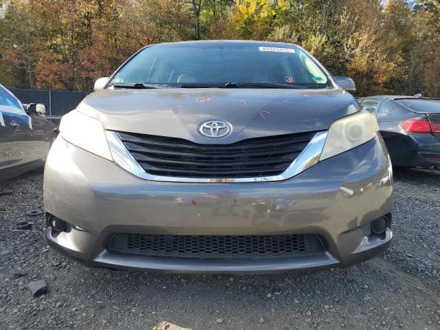 2011 TOYOTA SIENNA LE - 5TDKK3DC0BS137982