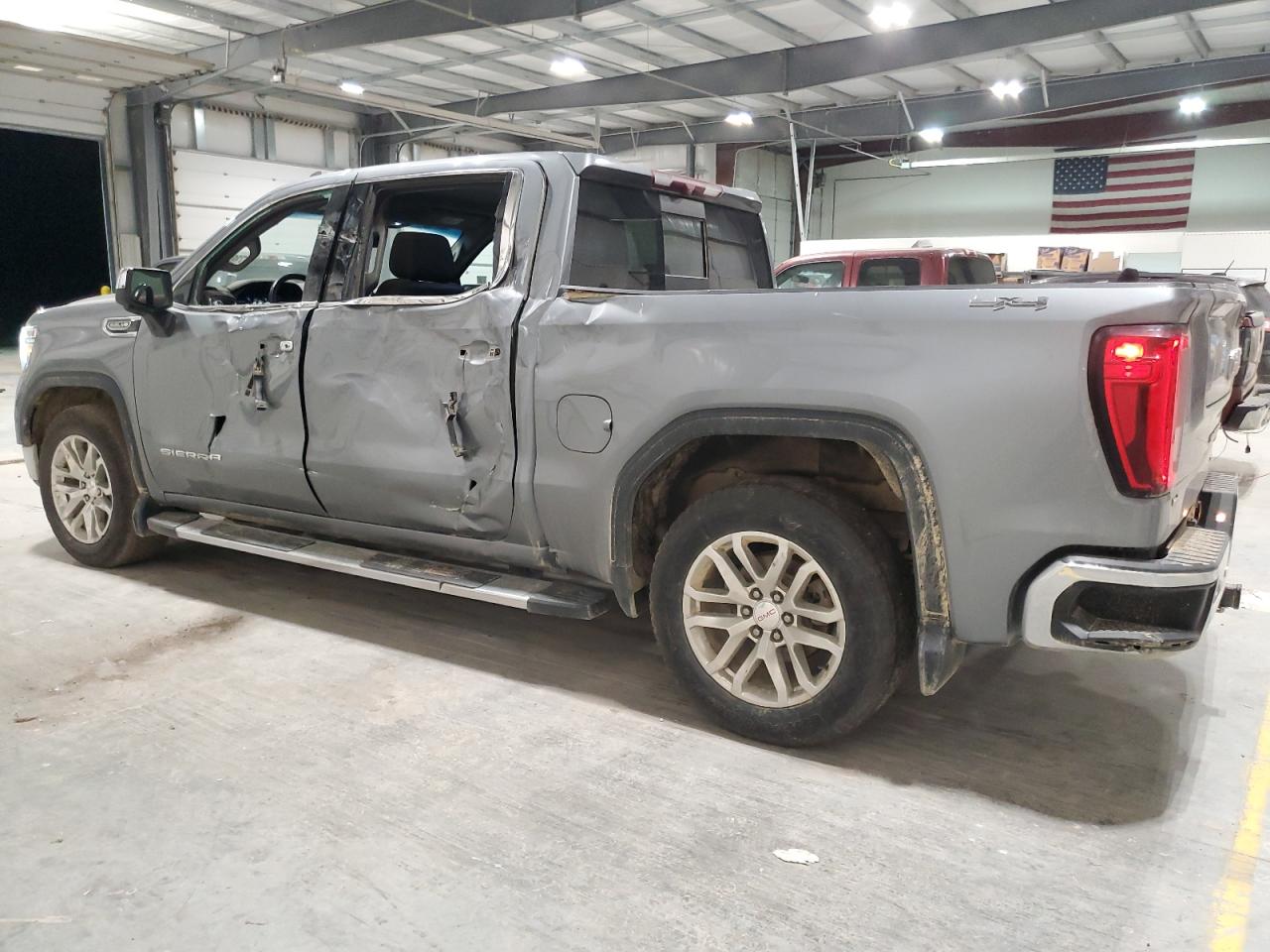 GMC SIERRA K1500 SLT