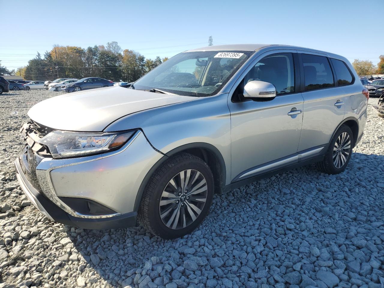 MITSUBISHI OUTLANDER SE