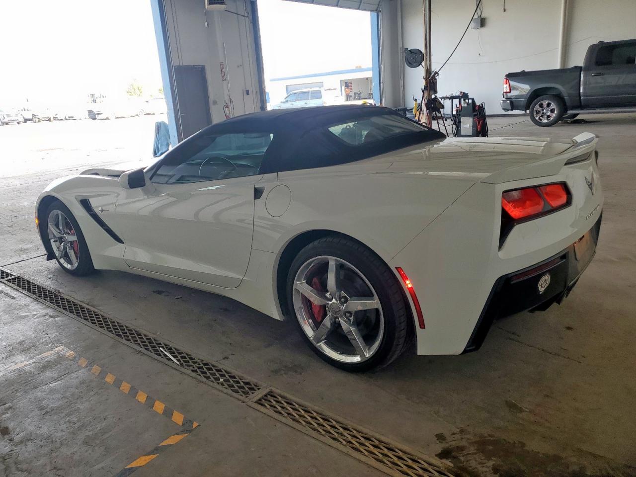 CHEVROLET CORVETTE STINGRAY 2LT