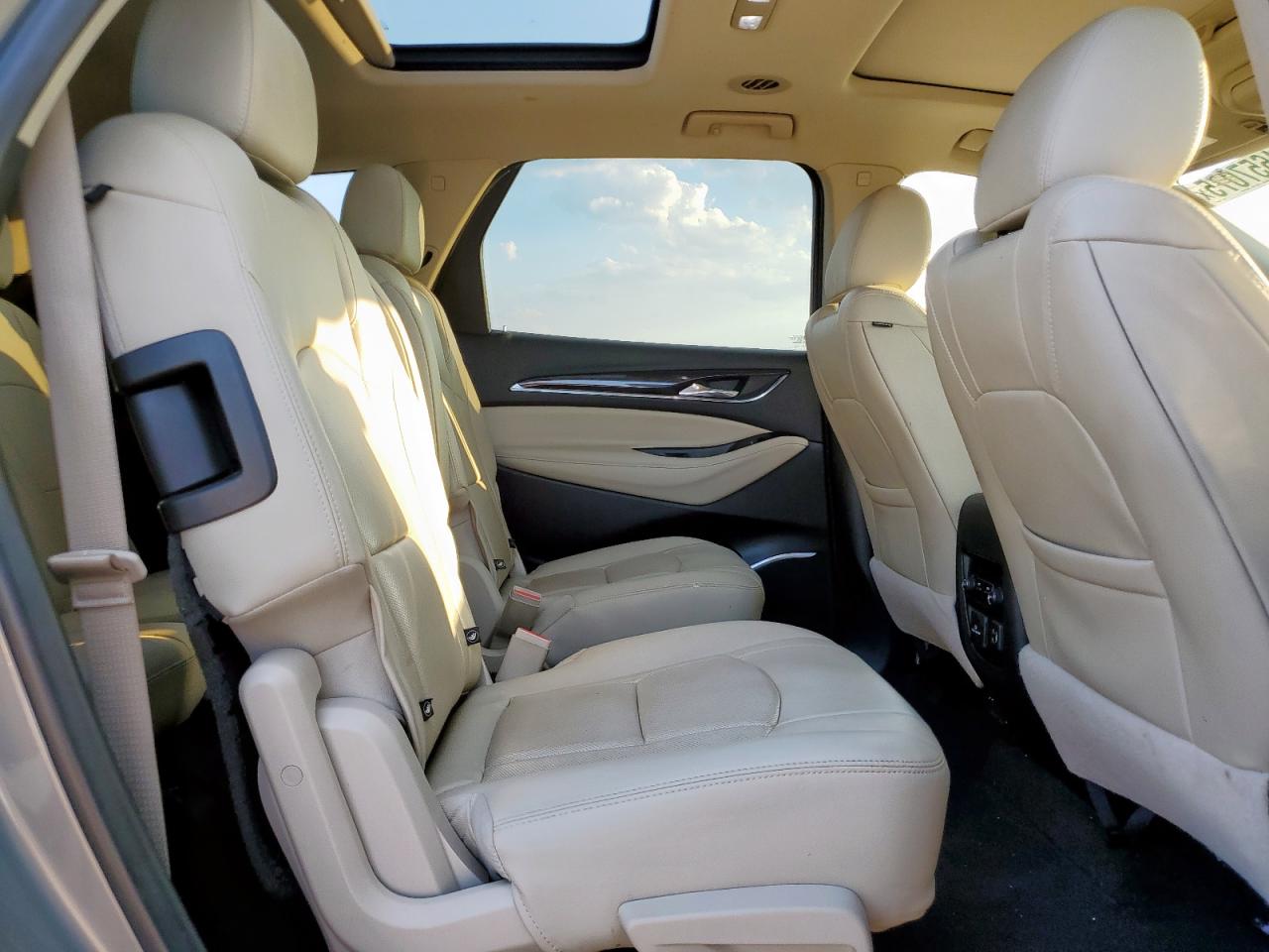 BUICK ENCLAVE ESSENCE