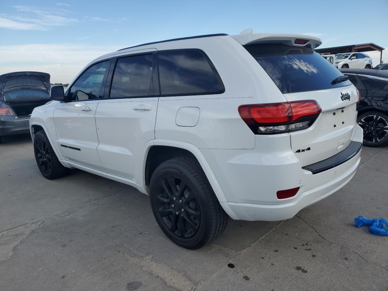 JEEP GRAND CHEROKEE LAREDO