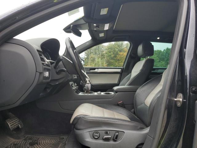 2017 VOLKSWAGEN TOUAREG WO WVGRF7BP9HD005058