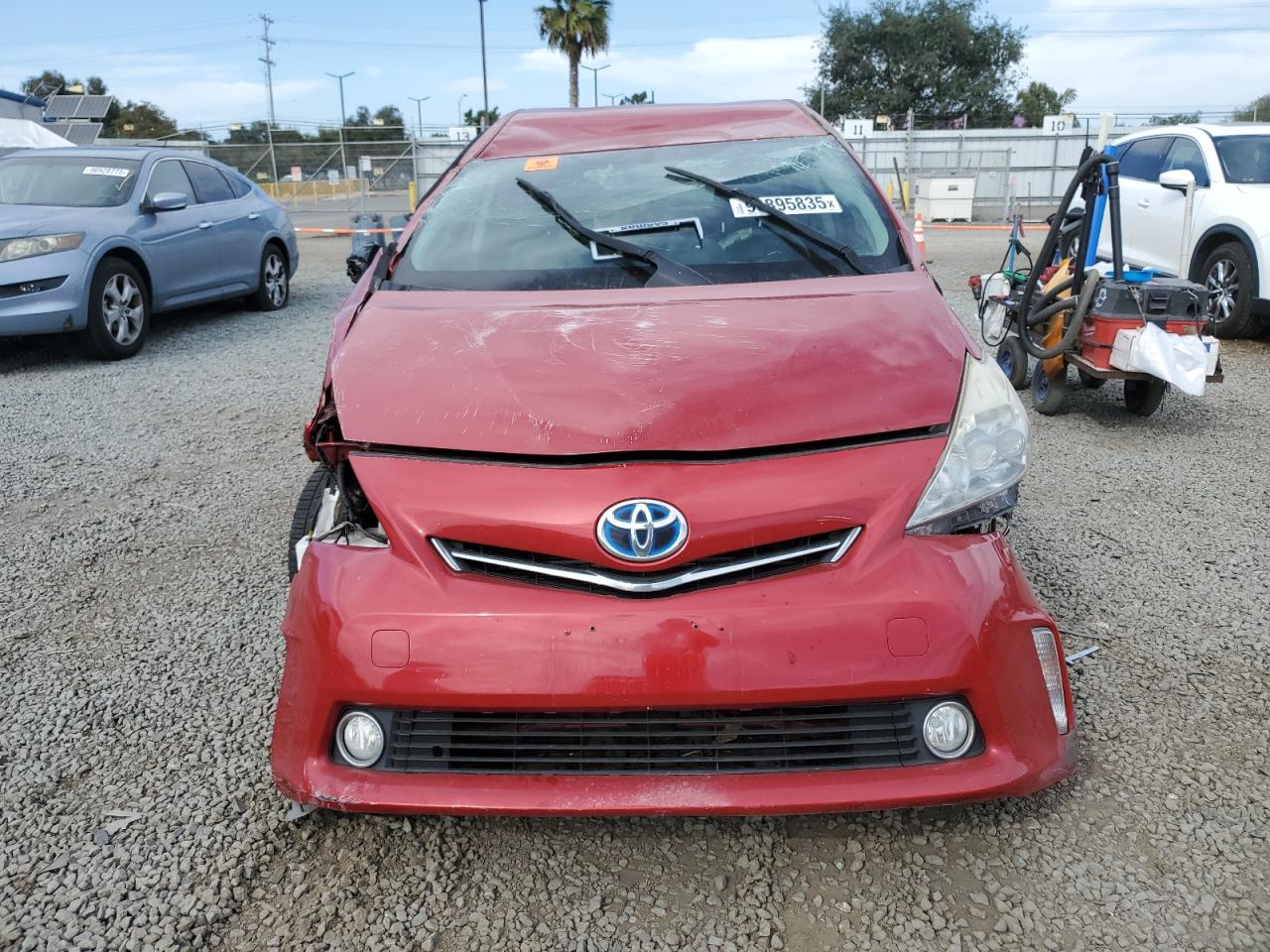 TOYOTA PRIUS V