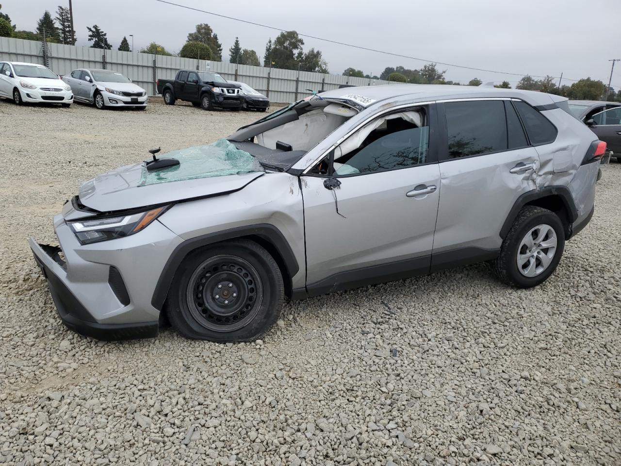 TOYOTA RAV4 LE