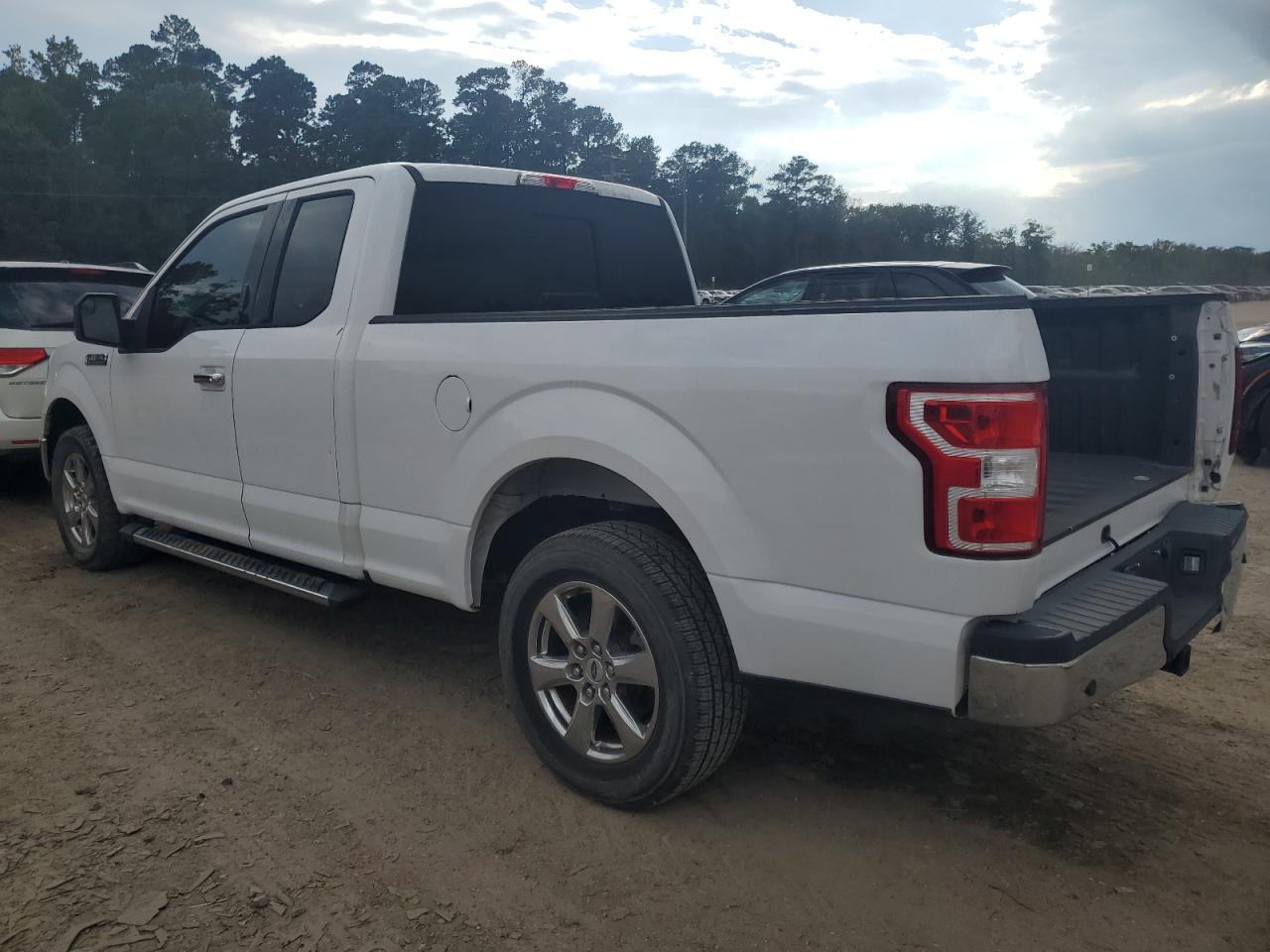 FORD F-150 SUPER CAB