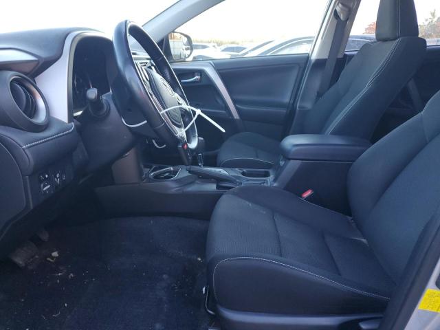 2018 TOYOTA RAV4 HV LE JTMRJREV0JD245386