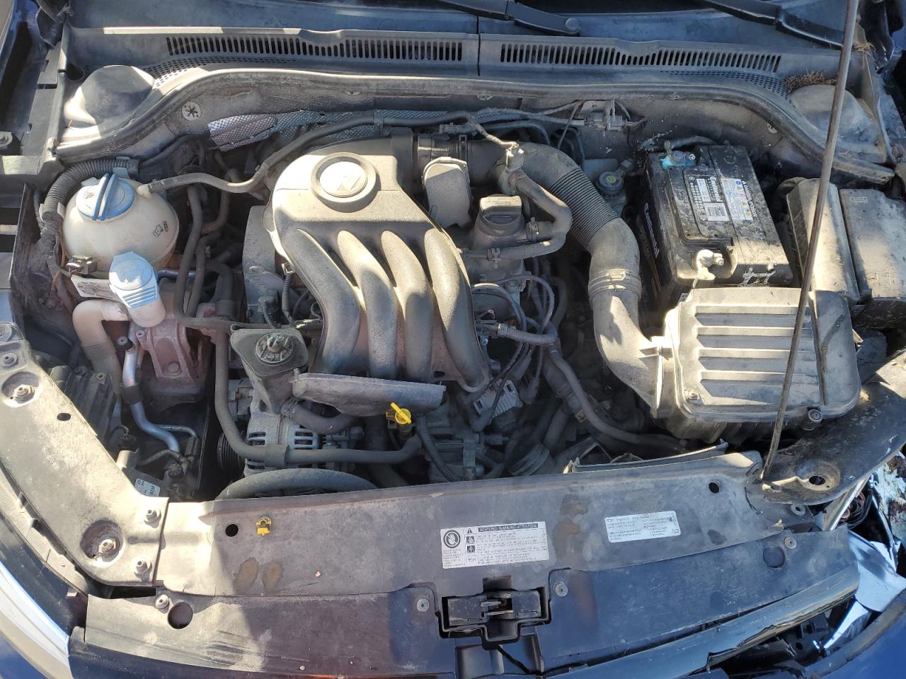 VOLKSWAGEN JETTA BASE