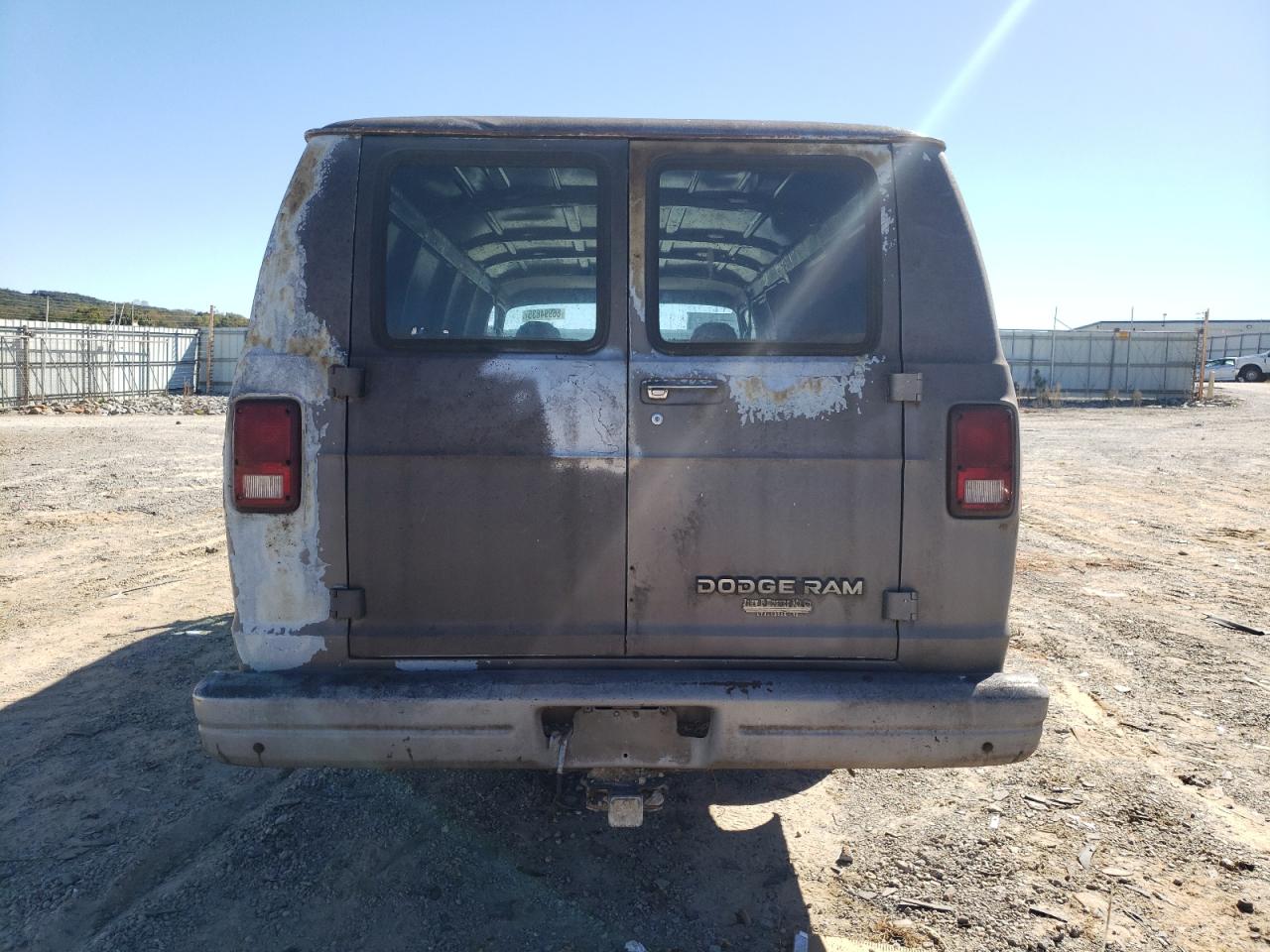Lot #3301791347 1992 DODGE RAM WAG B2