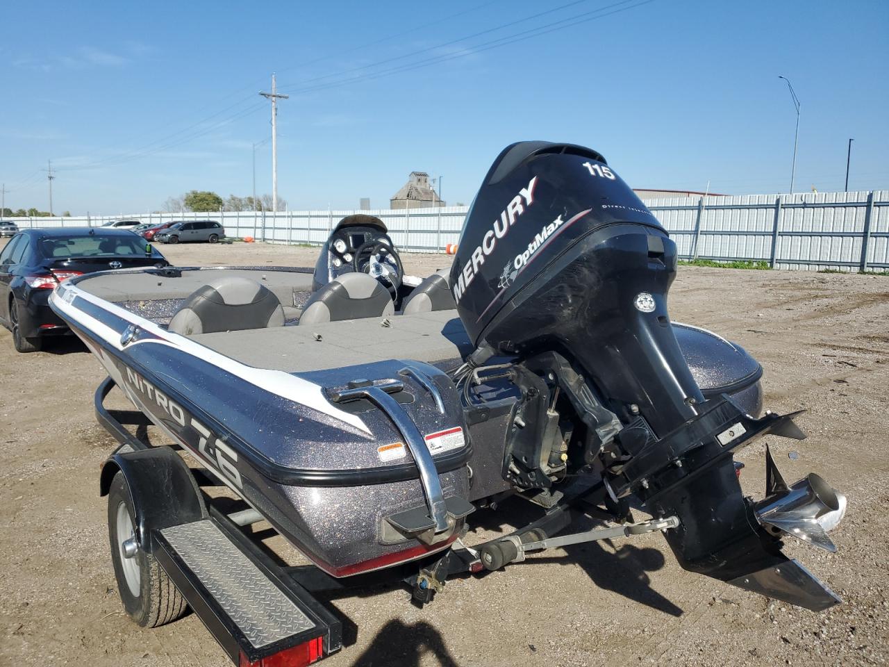 Lot #3302713999 2012 TRACKER BOAT