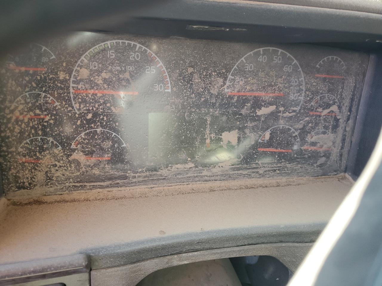 Lot #3284604361 2018 VOLVO VNL