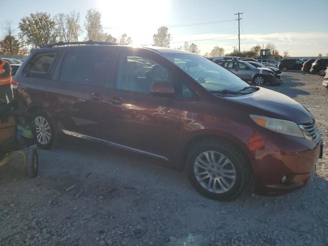 2011 TOYOTA SIENNA XLE - 5TDYK3DC6BS061999