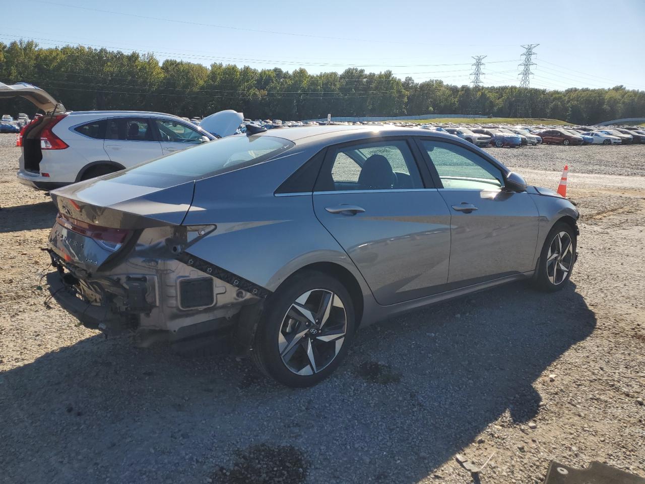 HYUNDAI ELANTRA LIMITED