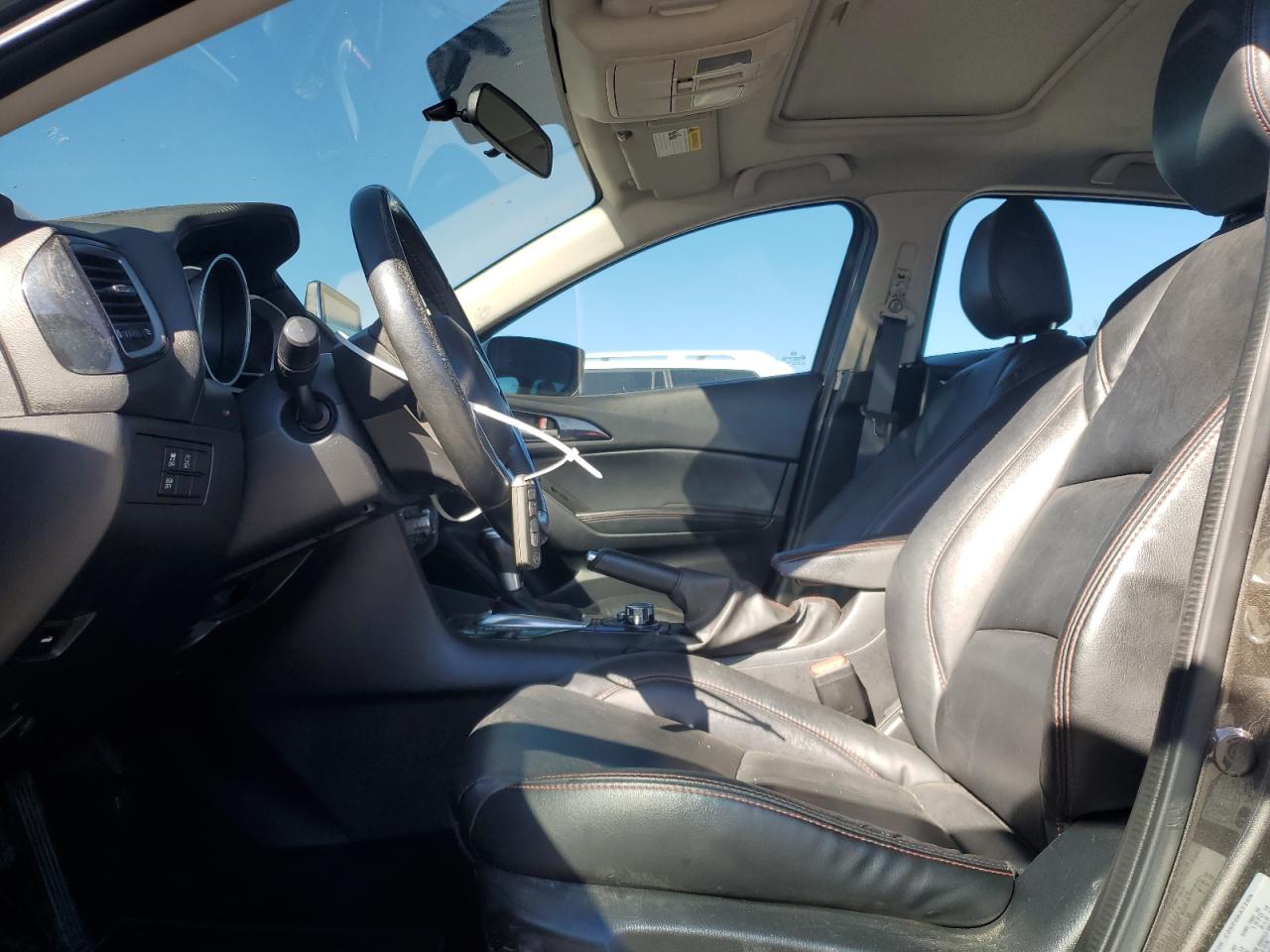 MAZDA 3 GRAND TOURING