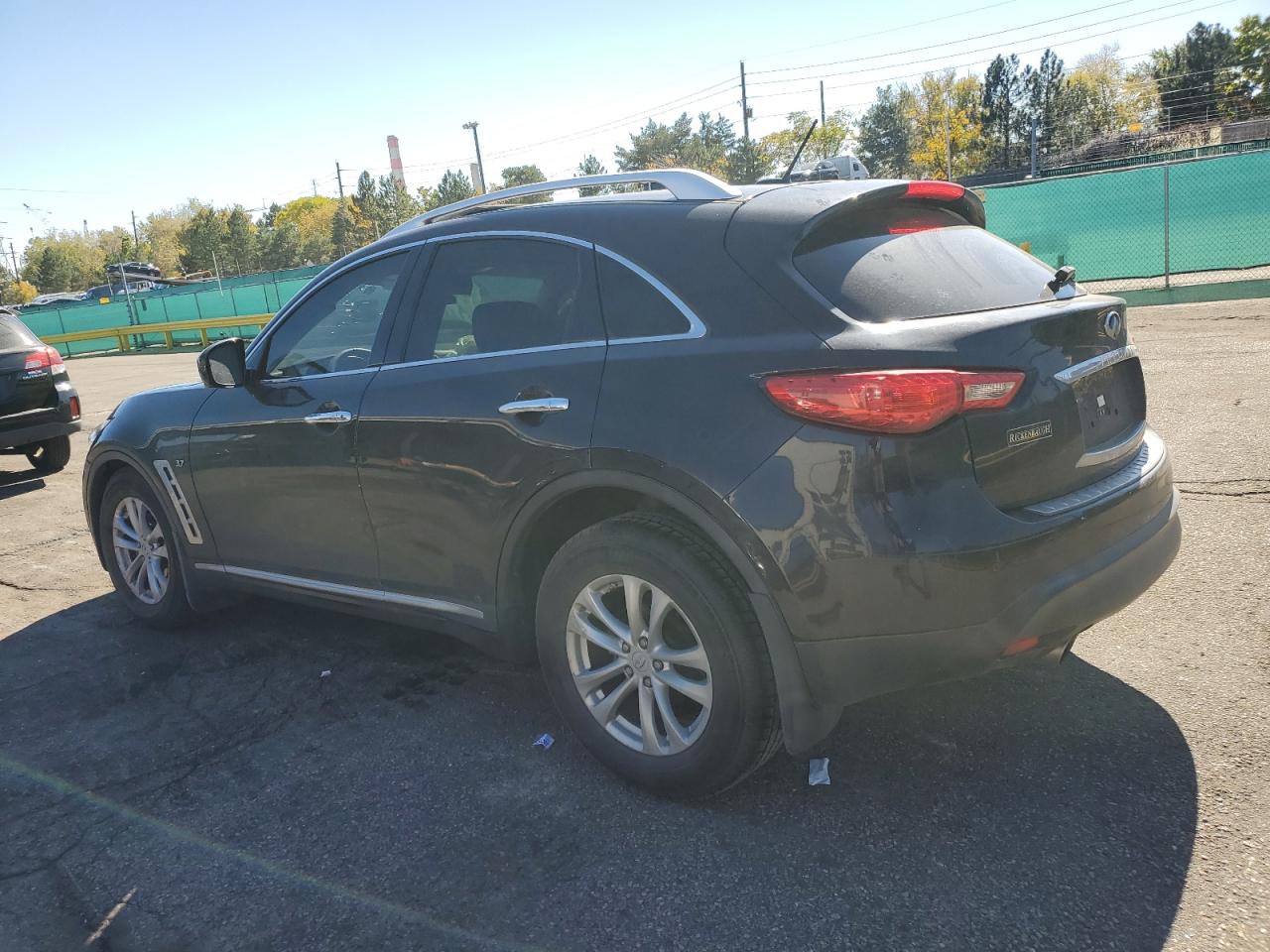 INFINITI QX70