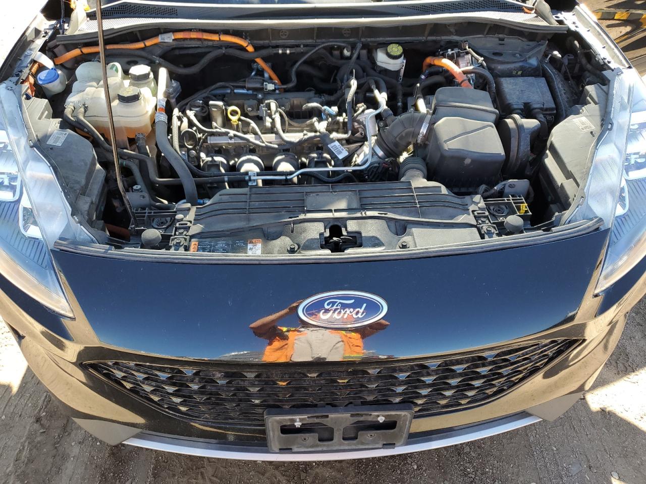 FORD ESCAPE TITANIUM