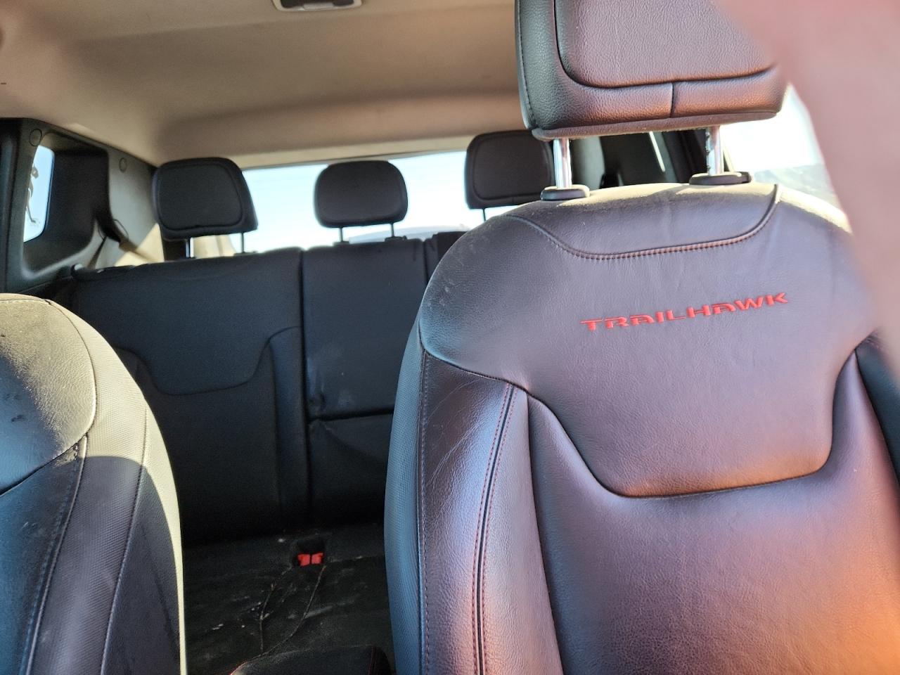 JEEP RENEGADE TRAILHAWK